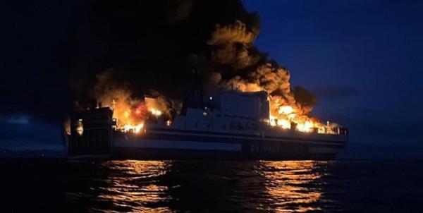 تور ایتالیا ارزان: آتش سوزی گسترده در یک کشتی مسافربری ایتالیایی